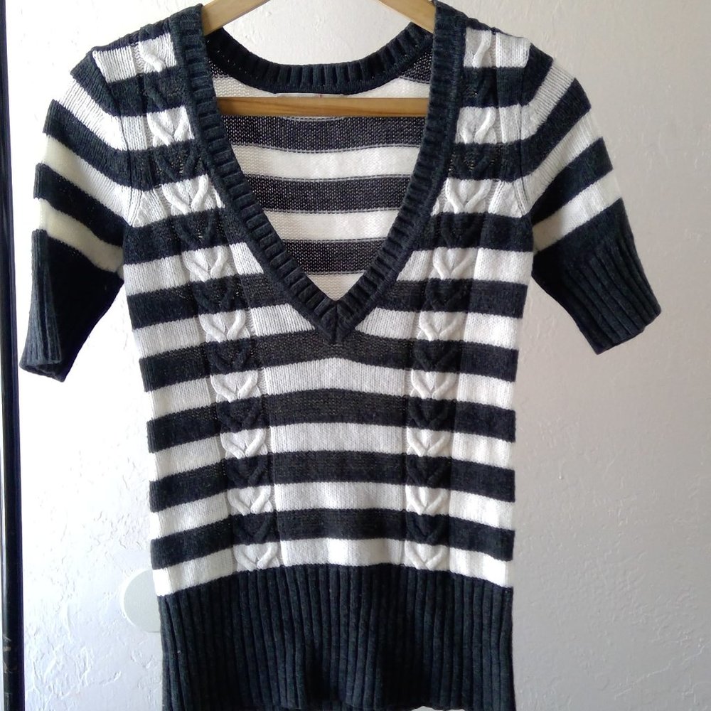 Old Navy knitted sweater top